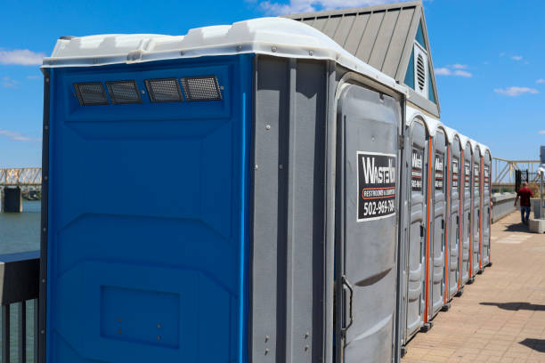 Best Deluxe Portable Toilet Rental  in USA